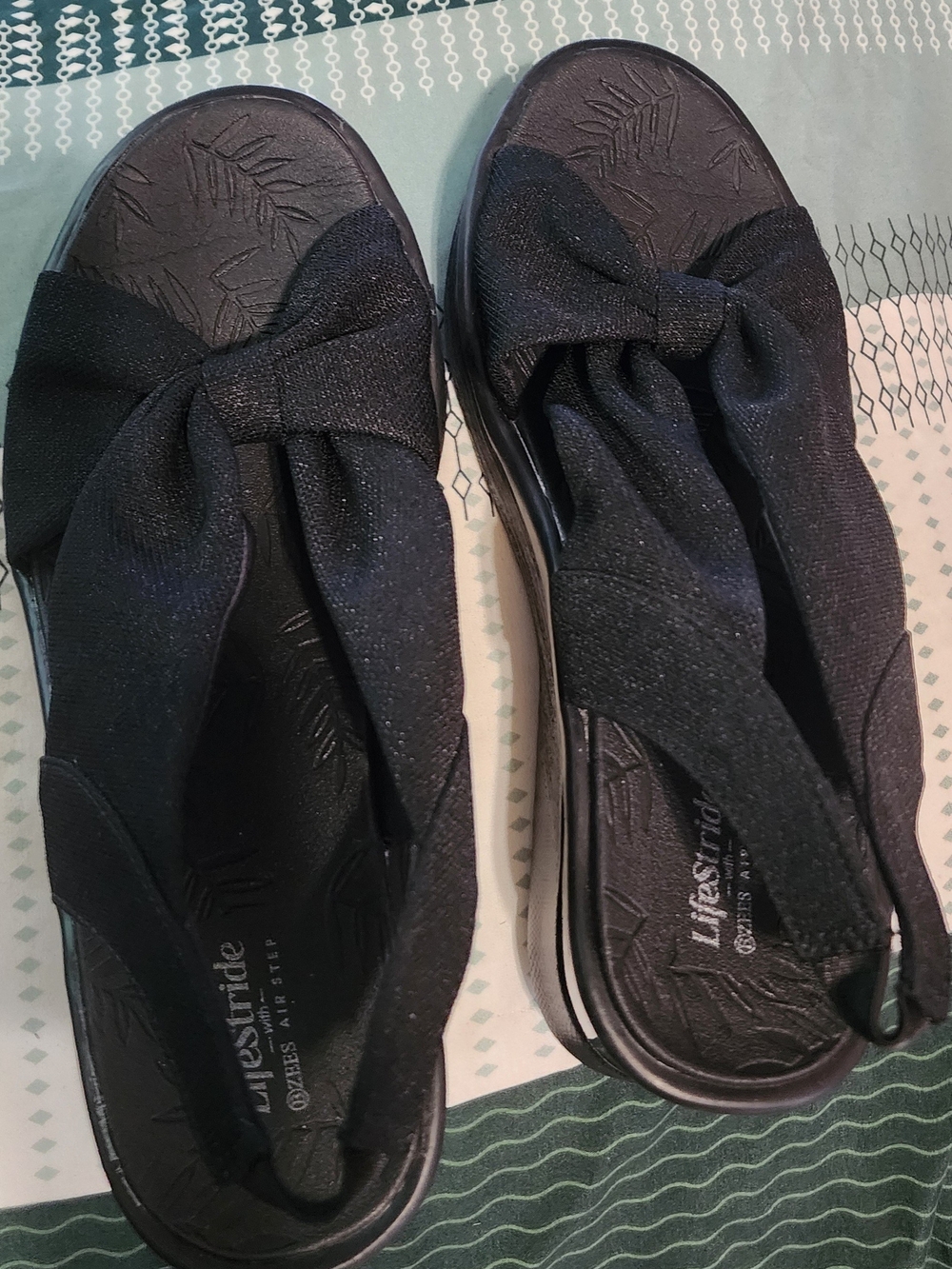Life Stride Black Knotted Slip-On Sandal Sz 8.5 New